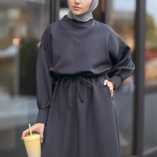 Amira Abaya – Lange Abaya met Wijde Mouwen